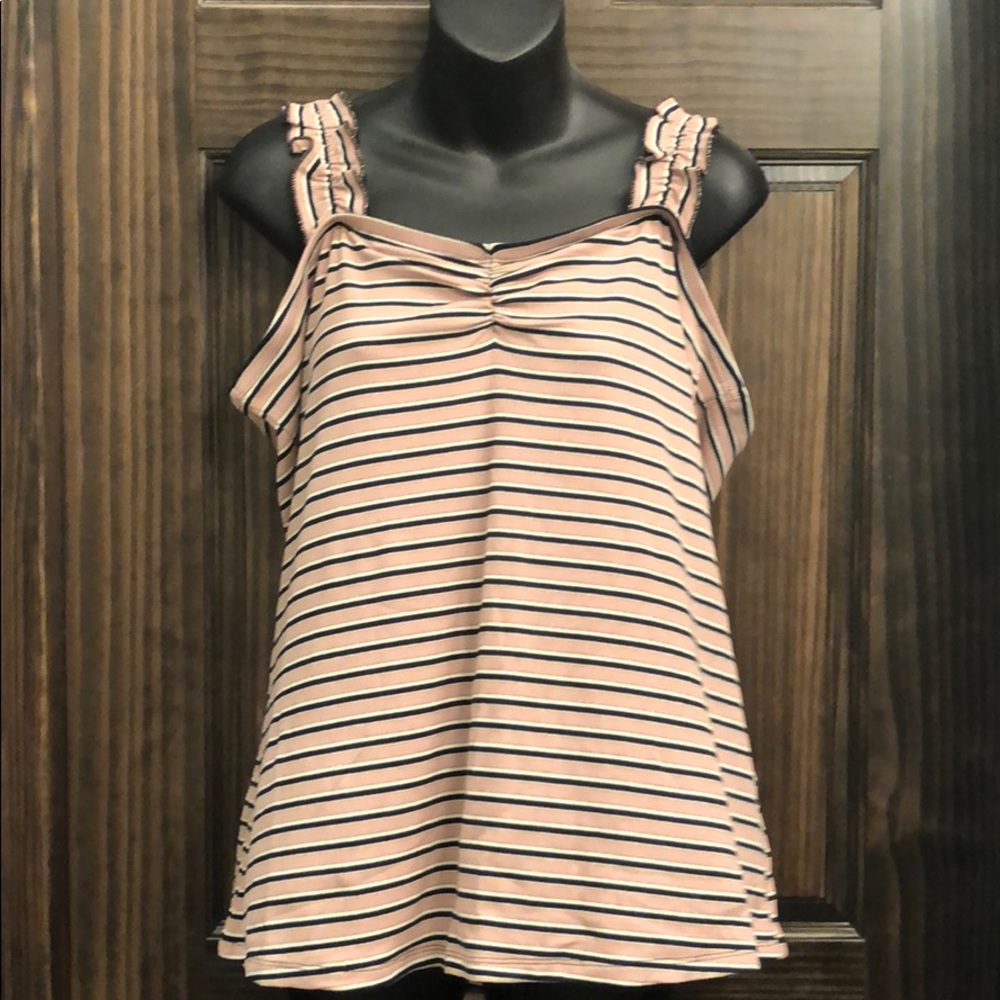 NWT 18/20 adorable top